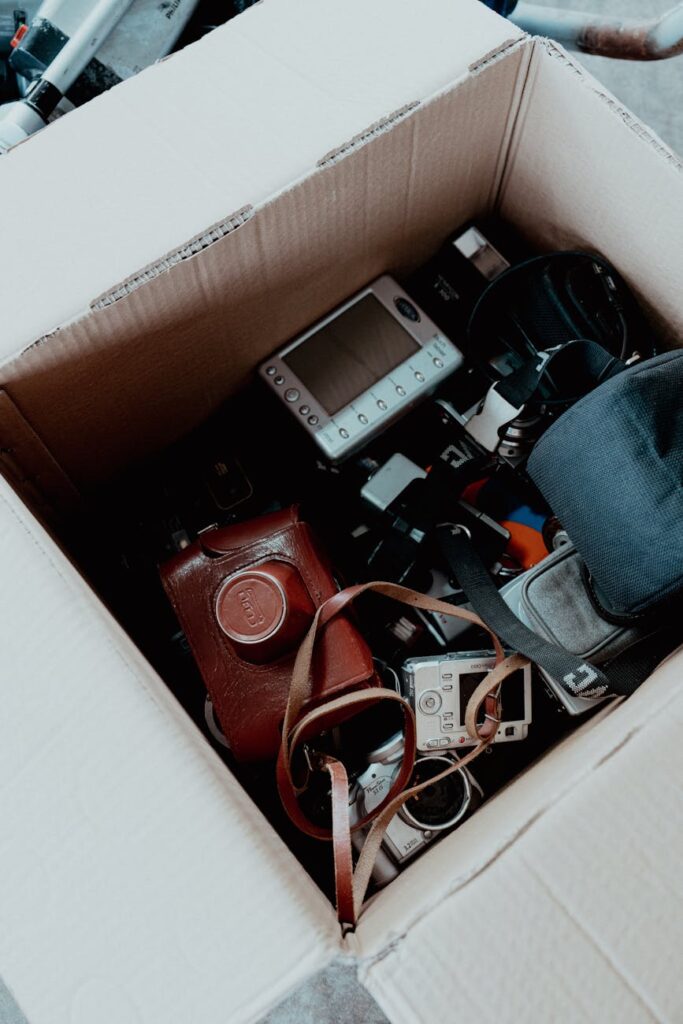 mixed electronics and small items for ebay reselling
